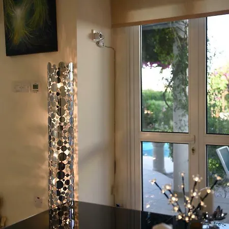 Karythia Villa Pyla Dış mekan fotoğraf